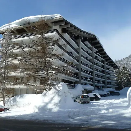아파트 Near Slopes *