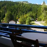 Near Slopes * Crans-Montana